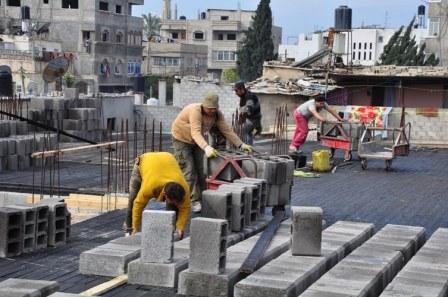 إجبار المصنع الفلسطيني