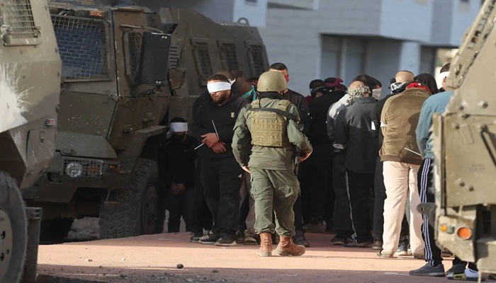 الاحتلال يعتقل 20 مواطنا من الضفة ما يرفع حصيلة الاعتقالات منذ 7 أكتوبر إلى 9400
